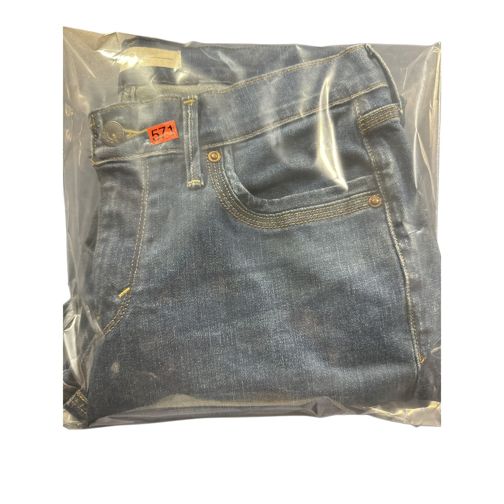 Levi's Women's Cropped Capris Jeans Blue Denim Cuffed Mid Rise Size 8 - Picture 7 of 7